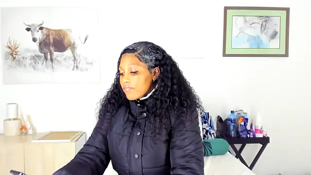 Snapshot of ConnieSmall24 chatting on May 6, 2026, 1:42 am ConnieSmall24 online show from May 6, 2026, 1:42 am