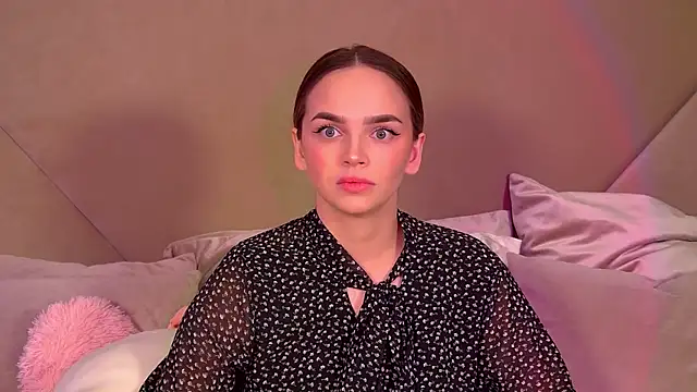 AnitaVenture online show from November 28, 2025, 4:23 am