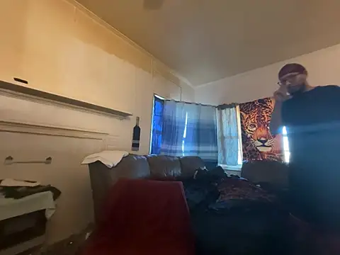 Snapshot of ThrowedWorldWide chatting on February 12, 2026, 2:17 pm ThrowedWorldWide online show from February 12, 2026, 2:17 pm