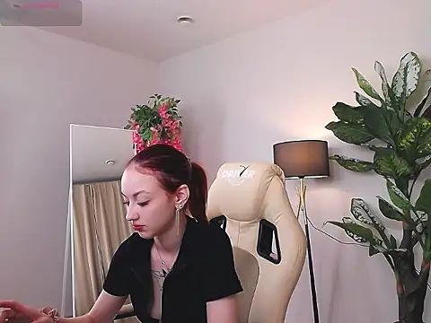 Sexyy Foxxx online show from October 10, 2025, 7:04 pm