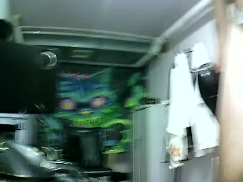 Snapshot of krerem chatting on October 23, 2025, 3:10 pm krerem online show from October 23, 2025, 3:10 pm