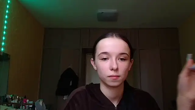 Emilia Light online show from April 10, 2026, 10:11 am