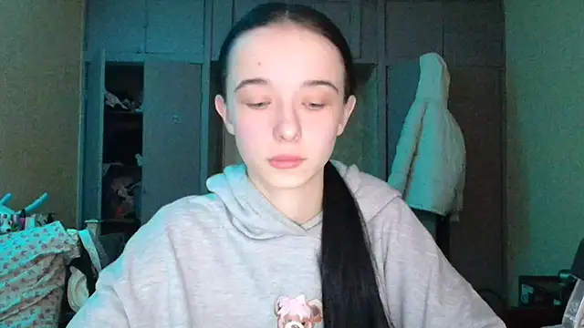 Emilia Light online show from February 24, 2026, 7:09 am