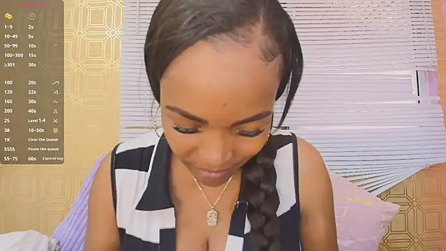 Snapshot of Layla_lell chatting on April 25, 2026, 1:03 pm Layla lell online show from April 25, 2026, 1:03 pm