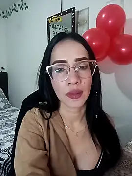 Snapshot of YaraDuartee chatting on February 20, 2026, 1:13 am YaraDuartee online show from February 20, 2026, 1:13 am