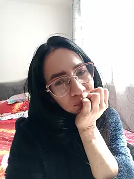 YaraDuartee online show from July 4, 2026, 6:56 pm