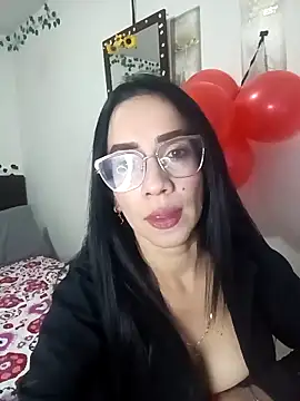 Snapshot of YaraDuartee chatting on February 25, 2026, 1:50 am YaraDuartee online show from February 25, 2026, 1:50 am