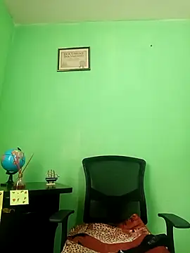 VANESSA  01 online show from October 30, 2025, 2:04 pm