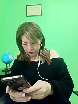 VANESSA  01 online show from October 17, 2025, 12:18 pm