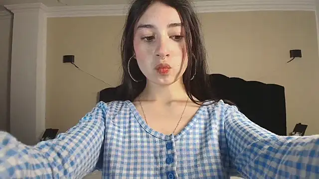 GabySweett  online show from October 8, 2025, 1:23 pm