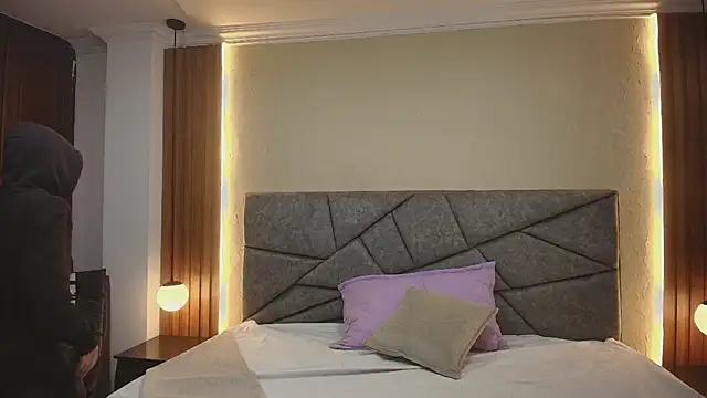 GabySweett  online show from March 3, 2026, 1:18 pm