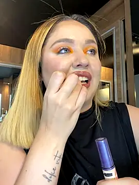 Angelina velvett online show from October 14, 2025, 10:20 pm