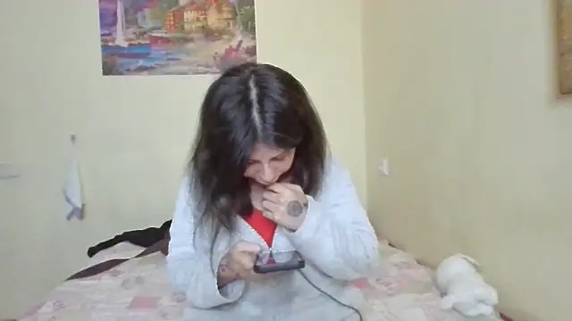 Snapshot of QueenMomyS chatting on February 25, 2026, 9:14 pm QueenMomyS online show from February 25, 2026, 9:14 pm