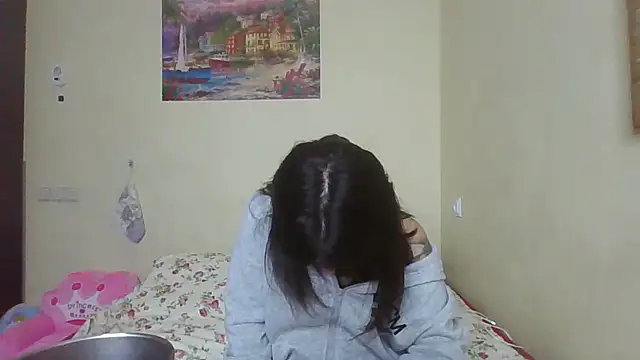 Snapshot of QueenMomyS chatting on April 6, 2026, 8:21 pm QueenMomyS online show from April 6, 2026, 8:21 pm