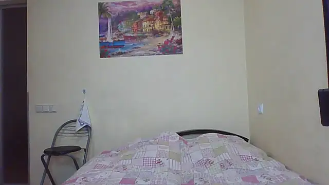 Snapshot of QueenMomyS chatting on November 26, 2025, 8:09 pm QueenMomyS online show from November 26, 2025, 8:09 pm