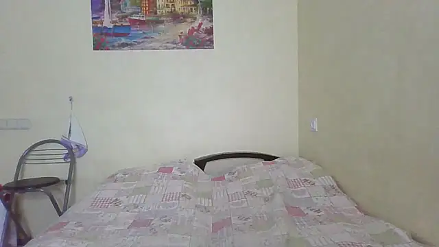 Snapshot of QueenMomyS chatting on January 18, 2026, 8:12 pm QueenMomyS online show from January 18, 2026, 8:12 pm