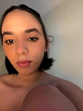 Capricho 01 online show from October 28, 2025, 7:02 pm