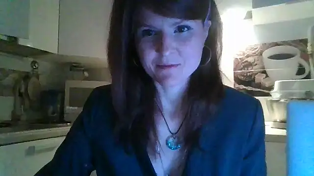 Snapshot of Arivonne chatting on February 20, 2026, 10:01 pm Arivonne online show from February 20, 2026, 10:01 pm