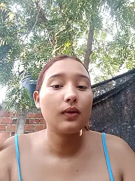 Snapshot of young_dairy01 chatting on February 9, 2026, 12:25 pm young dairy01 online show from February 9, 2026, 12:25 pm