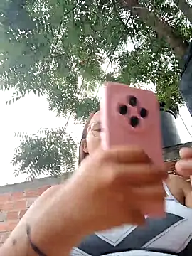 young dairy01 online show from December 1, 2025, 12:17 pm