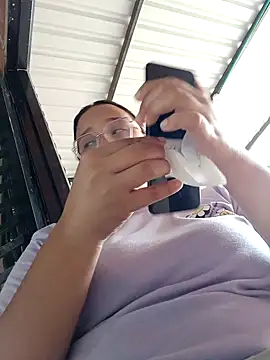 young dairy01 online show from October 4, 2025, 12:17 pm