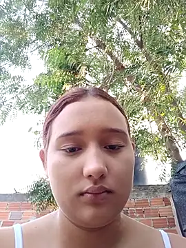 Snapshot of young_dairy01 chatting on February 4, 2026, 12:22 pm young dairy01 online show from February 4, 2026, 12:22 pm