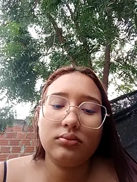 Snapshot of young_dairy01 chatting on February 19, 2026, 12:13 pm young dairy01 online show from February 19, 2026, 12:13 pm