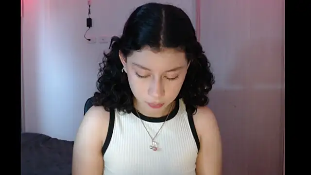 Ivonnybonn online show from November 30, 2025, 9:26 pm