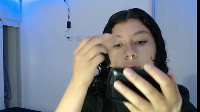 Snapshot of Ivonnybonn chatting on October 21, 2025, 8:52 pm Ivonnybonn online show from October 21, 2025, 8:52 pm