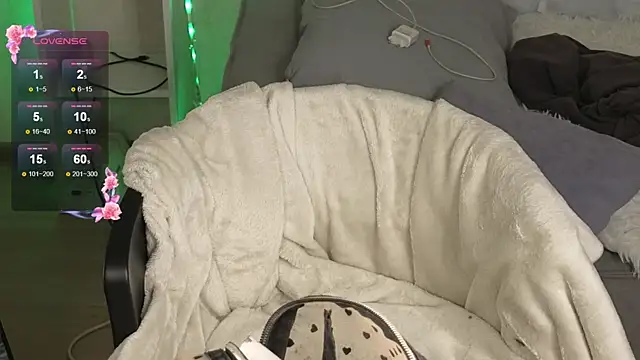 Snapshot of Tofumuchh chatting on November 14, 2025, 3:43 am Tofumuchh online show from November 14, 2025, 3:43 am