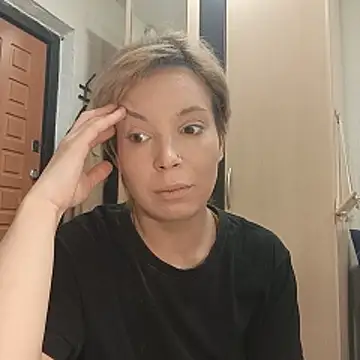 Conny Shellie online show from May 8, 2026, 6:06 am