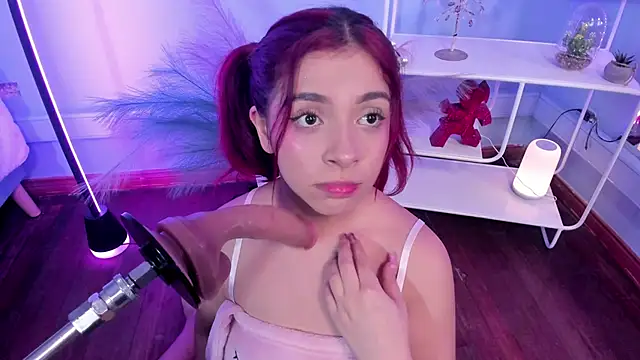 Snapshot of KathiaSaenz_ chatting on October 10, 2025, 4:02 am KathiaSaenz online show from October 10, 2025, 4:02 am