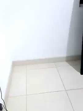 Iron e Velvet online show from January 10, 2026, 11:22 pm