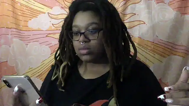 Snapshot of GoddessHoney55 chatting on October 8, 2025, 10:43 pm GoddessHoney55 online show from October 8, 2025, 10:43 pm
