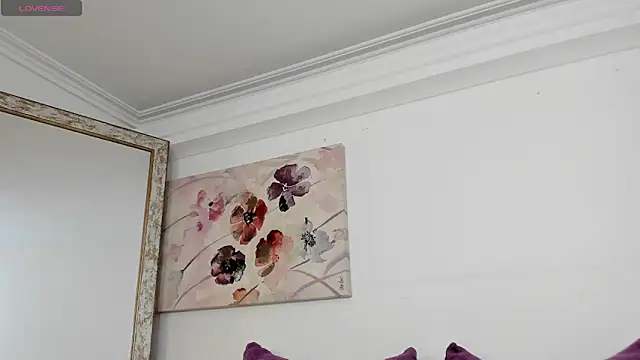 sofi laane online show from November 23, 2025, 1:21 pm