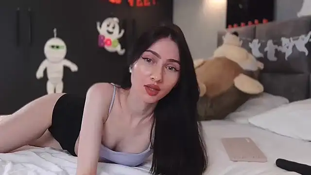 AnaMoonlight online show from October 28, 2025, 5:56 pm