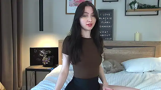 Snapshot of AnaMoonlight chatting on April 11, 2026, 7:56 am AnaMoonlight online show from April 11, 2026, 7:56 am