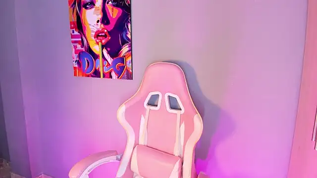 Athenea  fox online show from December 5, 2025, 11:53 am