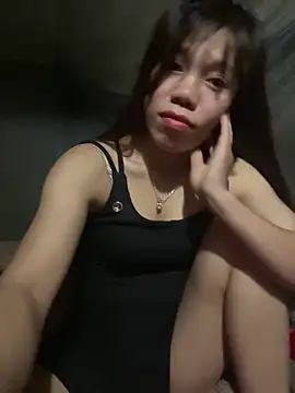 nhinhi-sexy online show from February 7, 2026, 6:27 pm