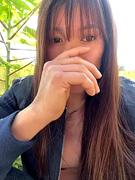 nhinhi-sexy online show from November 25, 2025, 3:07 am