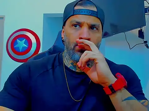 JoshRigby online show from October 18, 2025, 8:44 pm