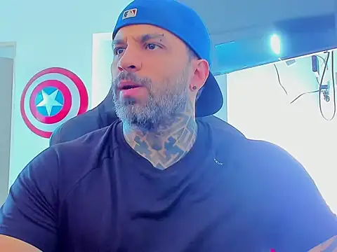 JoshRigby online show from November 1, 2025, 9:41 pm