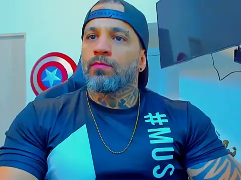 JoshRigby online show from October 17, 2025, 7:37 pm