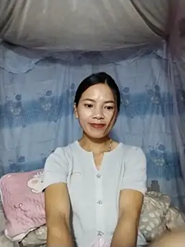Snapshot of lmc-zz chatting on July 9, 2026, 1:32 pm lmc-zz online show from July 9, 2026, 1:32 pm