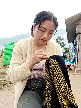 buddy-sexy online show from December 17, 2025, 1:54 am