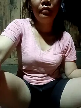 bree-zz online show from May 9, 2026, 10:35 pm