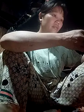 Snapshot of bree-zz chatting on February 4, 2026, 11:55 pm bree-zz online show from February 4, 2026, 11:55 pm