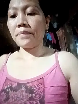 bree-zz online show from April 16, 2026, 11:22 am