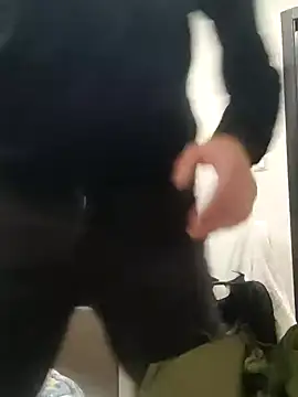 Snapshot of Masterpres chatting on October 1, 2025, 7:40 pm Masterpres online show from October 1, 2025, 7:40 pm