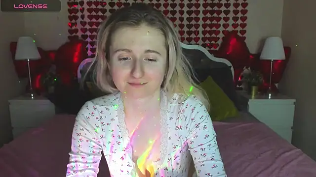 CamillaDreamer online show from February 11, 2026, 6:52 pm